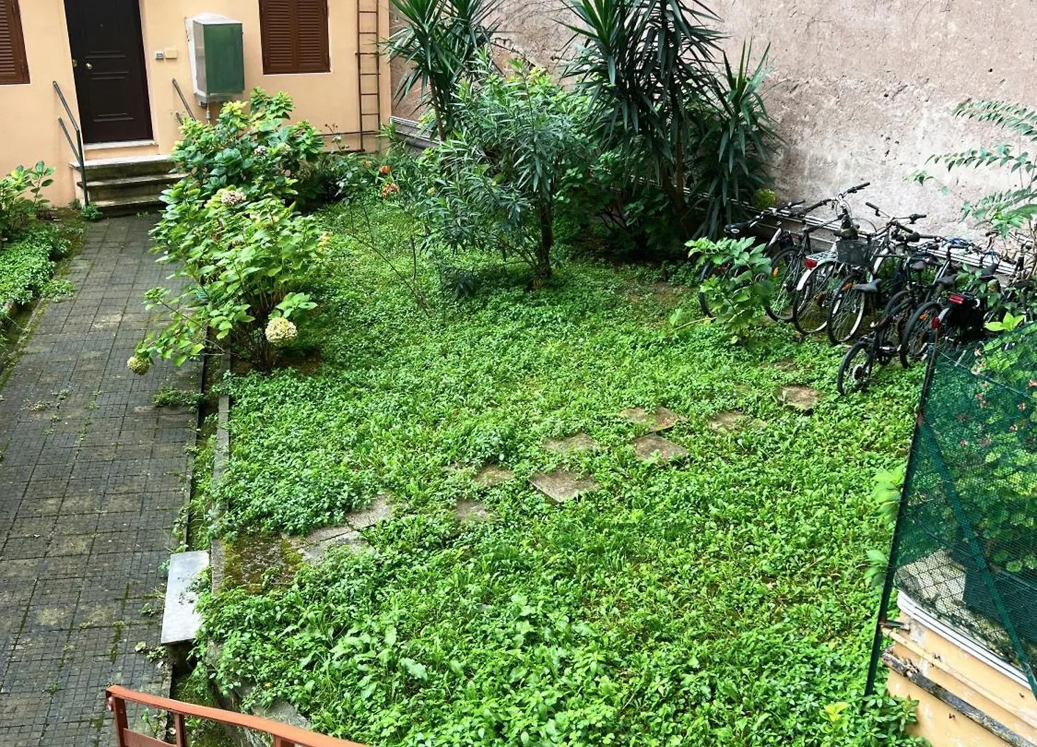 Mazzini Home روما