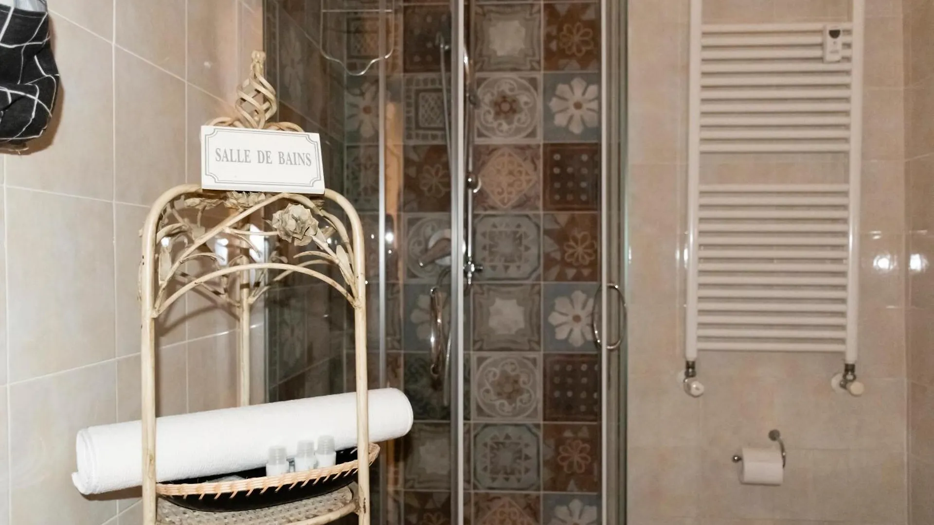 Mazzini Home روما 0*,